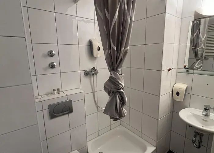 Tenova Köln-neumarkt Hotel *