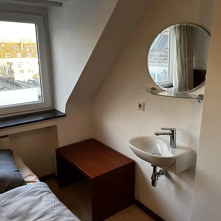 Hotel Tenova Koeln-neumarkt *