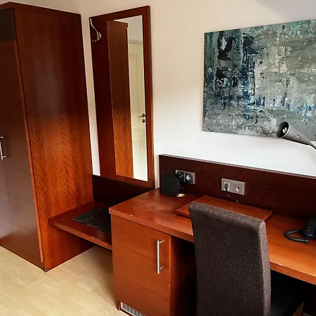 Hotel Tenova Koeln-Neumarkt *