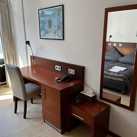 Hotel Tenova Koeln-Neumarkt Hotel Cologne