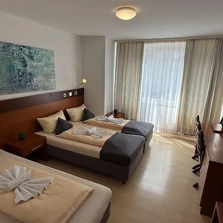 Tenova Koeln-neumarkt ホテル ケルン