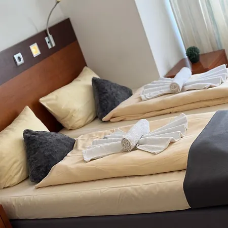 Tenova Koeln-neumarkt ホテル ケルン