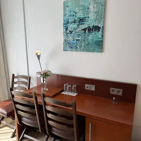 酒店 Tenova Koeln-neumarkt *