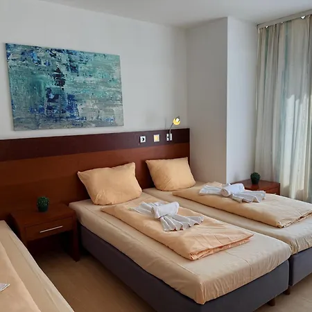 Tenova Koeln-neumarkt Hotel Colónia