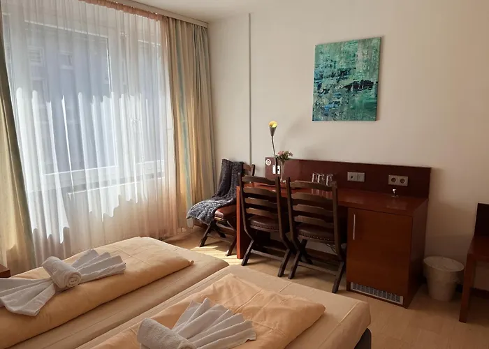 Tenova Koeln-neumarkt * ケルン