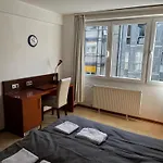 Tenova Koeln-neumarkt Отель *