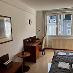Отель Tenova Koeln-neumarkt