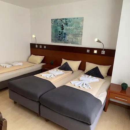 Hotel Tenova Koeln-neumarkt *