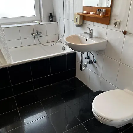 Hotel Tenova Koeln-neumarkt *