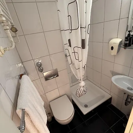 Tenova Koeln-neumarkt * Colonia